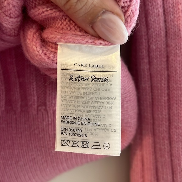 COPY - 🌷 EUC & Other Stories Baby Pink Quarter Zip - Picture 4 of 5